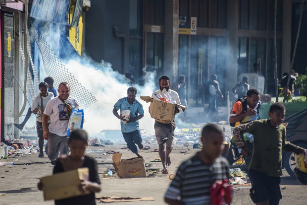 Several dead in Papua New Guinea after unrest, looting hits main cities Several dead in Papua New Guinea after unrest, looting hits main cities