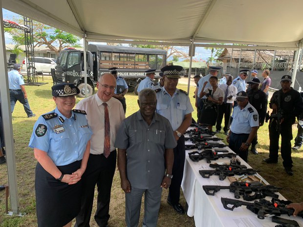 China, Australia give weapons and vehicles to Solomon Islands police as rivalry escalates China, Australia give weapons and vehicles to Solomon Islands police as rivalry escalates