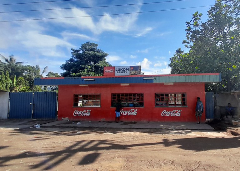 store02.jpg store02.jpg