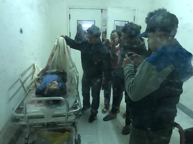 The body of a victim who died in the latest bombing in Isulan town is seen on a gurney, Sept. 2, 2018. [Jeoffrey Maitem/BenarNews] 
