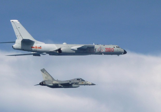 180520-PH-Chinese-bomber-1000.jpg 180520-PH-Chinese-bomber-1000.jpg