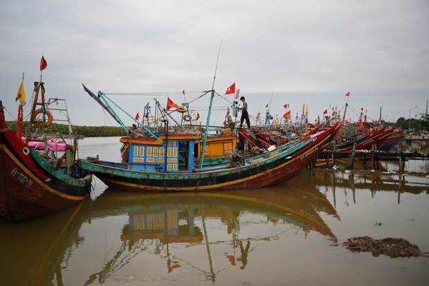 200612-VN-boat-afp-620.jpg 200612-VN-boat-afp-620.jpg