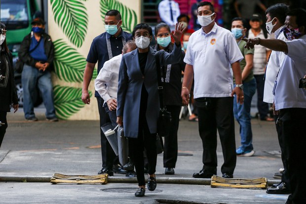 Duterte Spokesman Congratulates, Warns Nobel Winning Philippine Journalist Duterte Spokesman Congratulates, Warns Nobel Winning Philippine Journalist