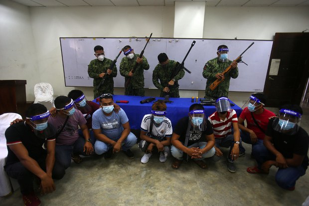 Philippines Seeks to Disband ‘Private Armed Groups’ Ahead of 2022 Polls Philippines Seeks to Disband ‘Private Armed Groups’ Ahead of 2022 Polls