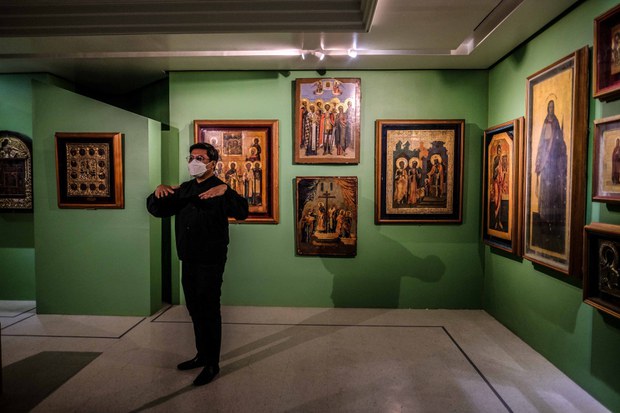 Art seized from Marcoses on display at Philippine museum Art seized from Marcoses on display at Philippine museum