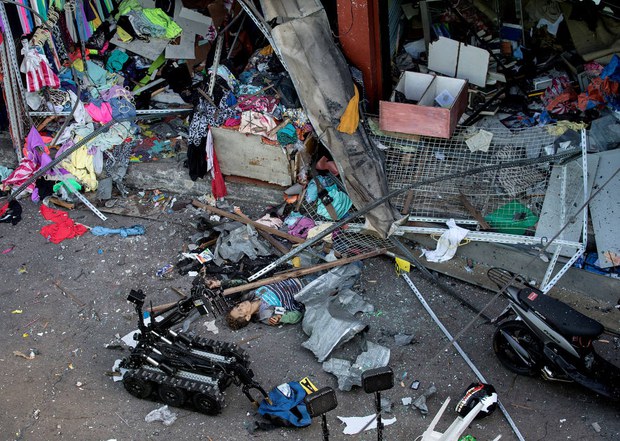 170522_PH_BOMBINGS_1000.jpg