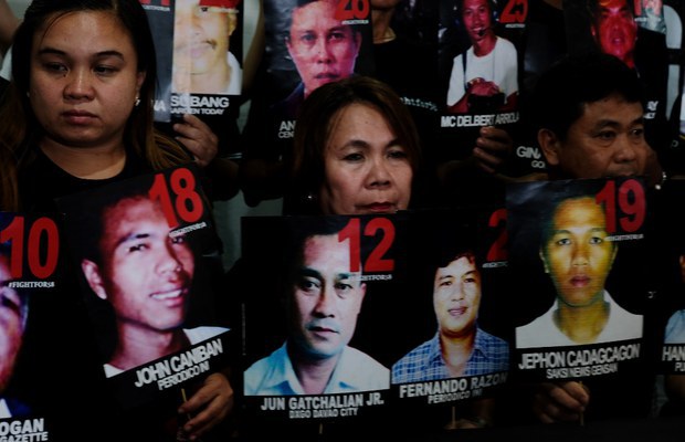 Radio broadcaster fatally shot in southern Philippines Radio broadcaster fatally shot in southern Philippines