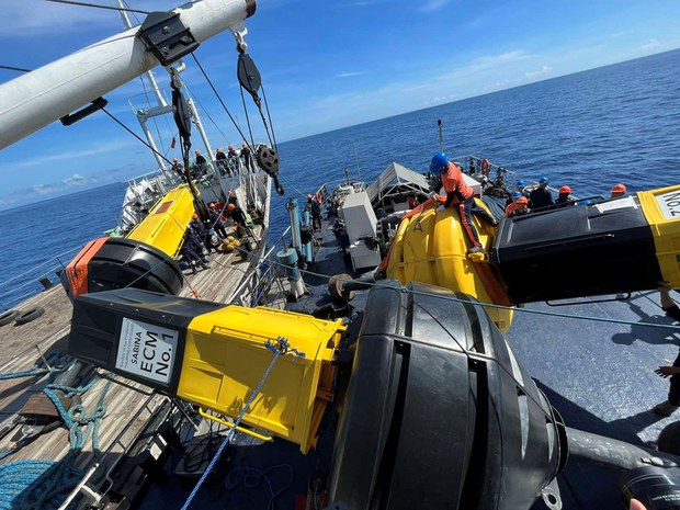 Philippines warns of ‘serious repercussions’ if China removes navigational buoys Philippines warns of ‘serious repercussions’ if China removes navigational buoys