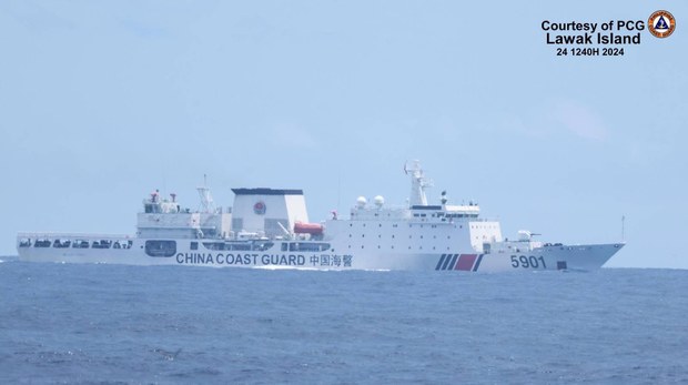 Chinese ‘monster’ ship reinforces nine-dash line in South China Sea Chinese ‘monster’ ship reinforces nine-dash line in South China Sea