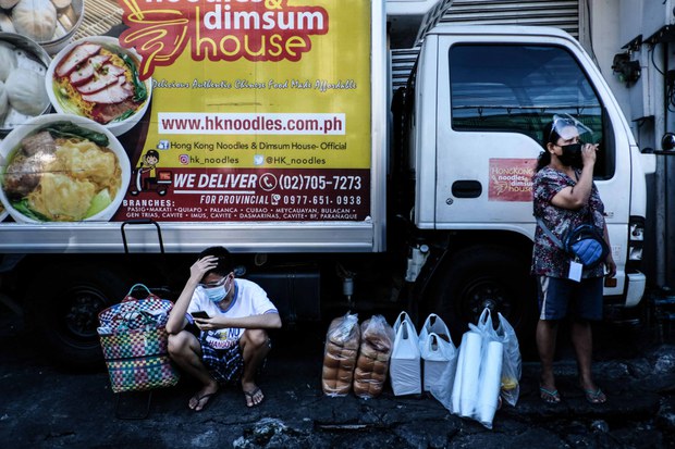 Philippines Imposes 1-Week Lockdown in Manila to Combat COVID-19 Infections Philippines Imposes 1-Week Lockdown in Manila to Combat COVID-19 Infections