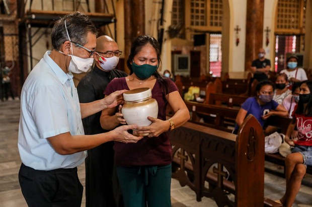 Eldest son of Philippines justice secretary arrested in drug sting Eldest son of Philippines justice secretary arrested in drug sting