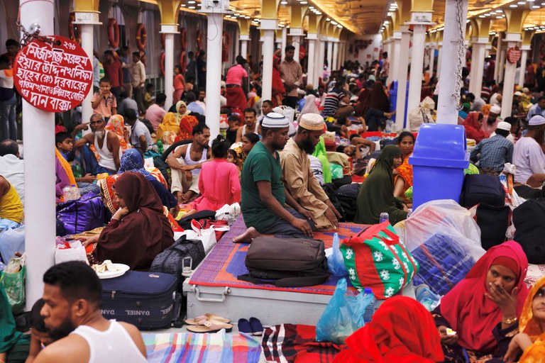 220502-eid-bang-ferry-prayers.JPG