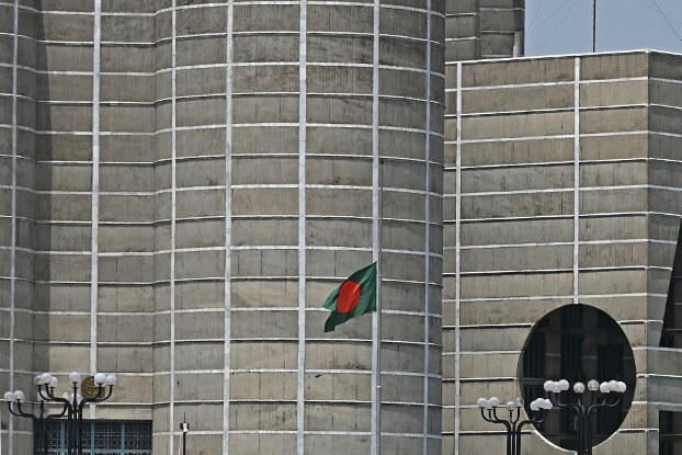 elizabeth-bangladesh.jpg elizabeth-bangladesh.jpg