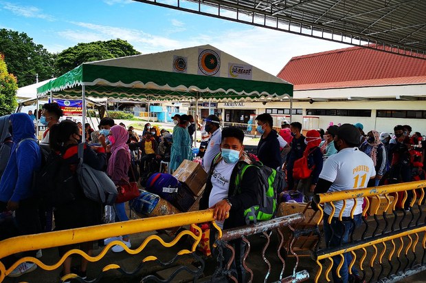 Philippines Bars Workers from Seeking Employment in Saudi Arabia Philippines Bars Workers from Seeking Employment in Saudi Arabia