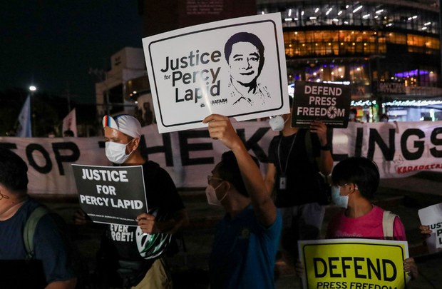 Slain journalist’s kin welcome possible murder charges against ex-Philippine prison chief Slain journalist’s kin welcome possible murder charges against ex-Philippine prison chief
