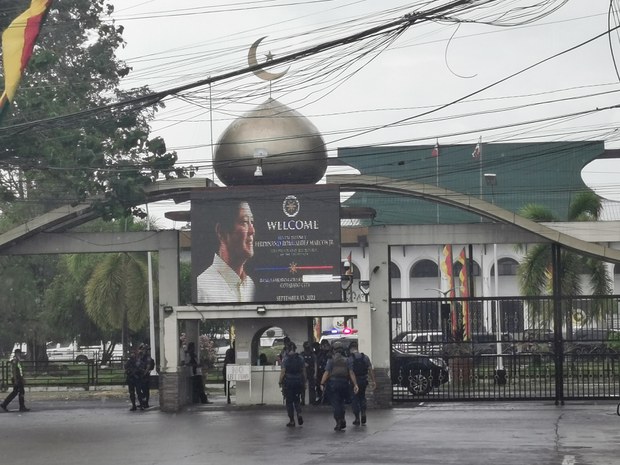 Ex-Muslim Mindanao rebels to complete final arms decommissioning this month Ex-Muslim Mindanao rebels to complete final arms decommissioning this month