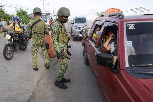 Philippine Leader Orders Home Detention for Unvaccinated People Philippine Leader Orders Home Detention for Unvaccinated People