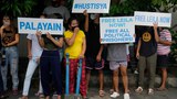 Rights activists call for de Lima to be freed following hostage situation