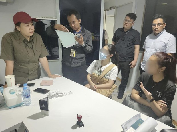 Indonesia deports 2 associates of ex-mayor linked to illegal gaming in Philippines Indonesia deports 2 associates of ex-mayor linked to illegal gaming in Philippines
