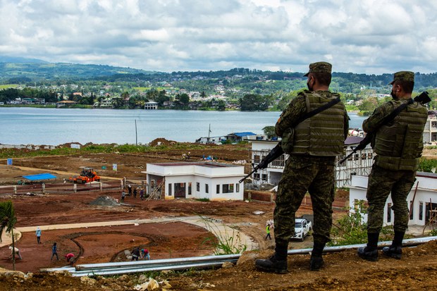 Philippine Military, Police Capture 9 Suspected IS Militants Philippine Military, Police Capture 9 Suspected IS Militants