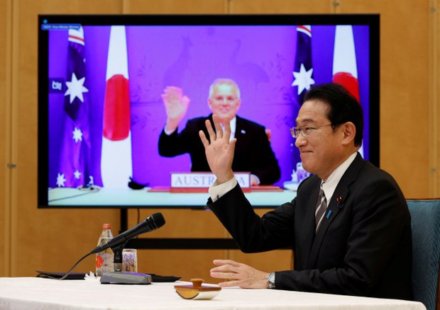 Japan, Australia Sign Defense Pact Seen as Bilateral Response to China Japan, Australia Sign Defense Pact Seen as Bilateral Response to China