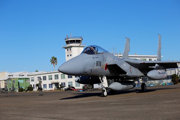 Philippines welcomes Japanese jets in effort to strengthen military ties Philippines welcomes Japanese jets in effort to strengthen military ties