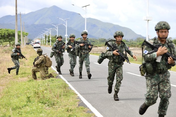 Philippines, Australia recommit to joint patrols in disputed waterway Philippines, Australia recommit to joint patrols in disputed waterway
