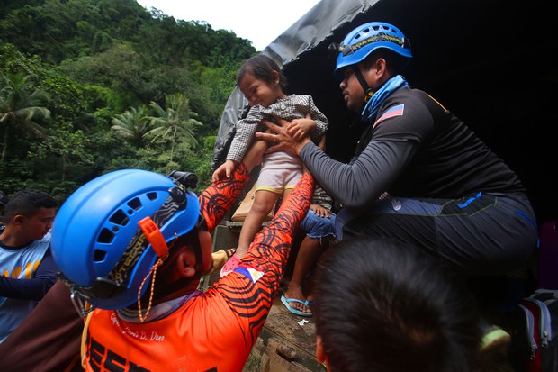 08 PH-landslide1.jpg