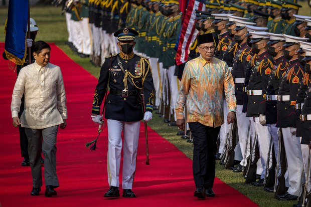 Philippine, Malaysian leaders discuss South China Sea, Myanmar Philippine, Malaysian leaders discuss South China Sea, Myanmar
