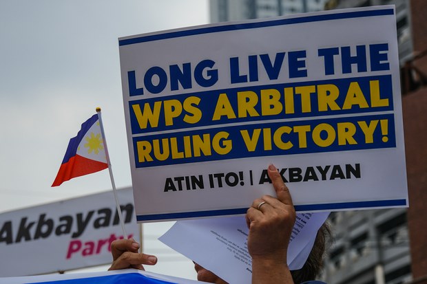 Manila, Beijing eye new South China Sea ‘hotline’ to manage disputes Manila, Beijing eye new South China Sea ‘hotline’ to manage disputes