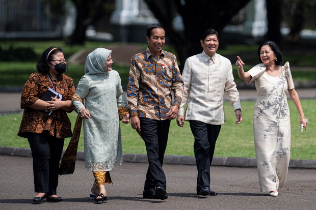 Indonesia and Philippines boost security ties during Marcos visit Indonesia and Philippines boost security ties during Marcos visit