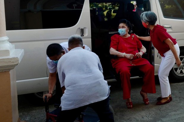 Imelda Marcos, Philippine president’s mother, recovering from heart operation