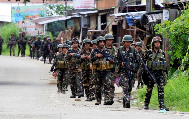 Two Suspected Pro-IS Militants, Govt Soldier Die in Southern Philippine Battle Two Suspected Pro-IS Militants, Govt Soldier Die in Southern Philippine Battle