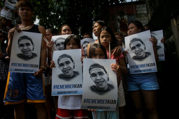 Police officer convicted of torturing 2 teens in Duterte’s drug war Police officer convicted of torturing 2 teens in Duterte’s drug war