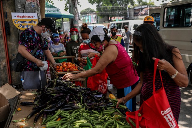 Philippines: Organizer Closes Community Pantry amid Accusations of Communist Links Philippines: Organizer Closes Community Pantry amid Accusations of Communist Links