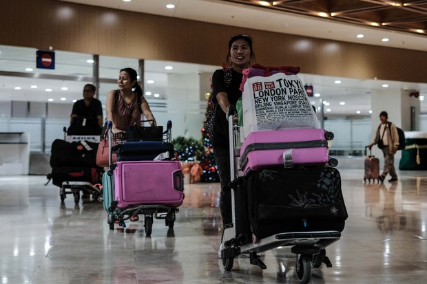 Philippines: Duterte Fires Official over Hajj Passports Issued to Indonesians Philippines: Duterte Fires Official over Hajj Passports Issued to Indonesians