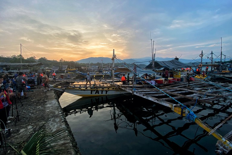 PH-CH-SCS-civilian-flotilla 2.JPG PH-CH-SCS-civilian-flotilla 2.JPG