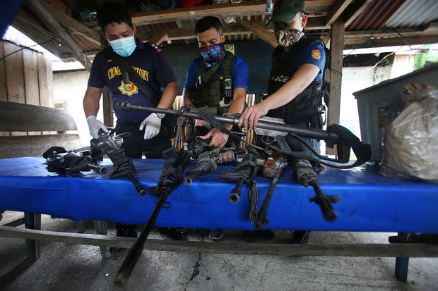 Policeman, 12 Suspected Drug Traffickers Killed in Shootout in Southern Philippines Policeman, 12 Suspected Drug Traffickers Killed in Shootout in Southern Philippines