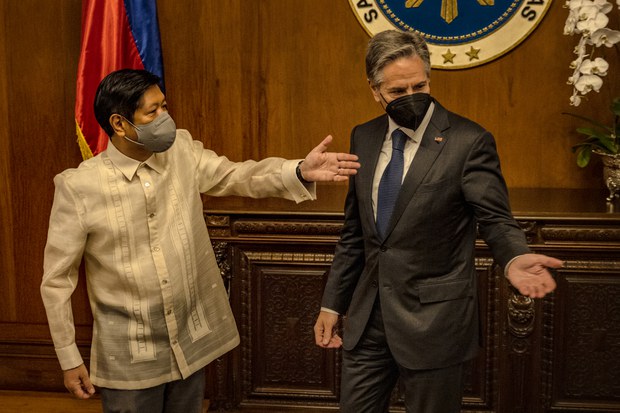 US seeks to dial down tension over Taiwan Strait US seeks to dial down tension over Taiwan Strait