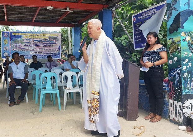 Filipino bishops battle Beijing in maritime dispute Filipino bishops battle Beijing in maritime dispute