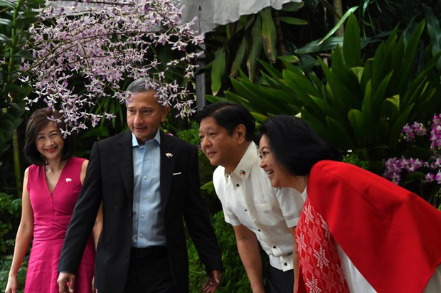 Philippine, Singapore leaders discuss South China Sea issue Philippine, Singapore leaders discuss South China Sea issue