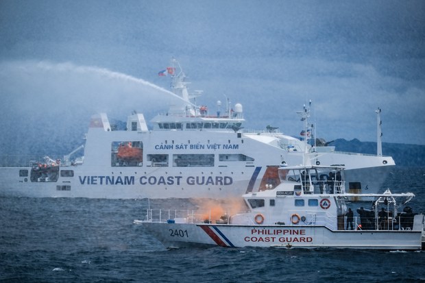 Philippine, Vietnamese coast guards sail together to bolster nautical cooperation Philippine, Vietnamese coast guards sail together to bolster nautical cooperation
