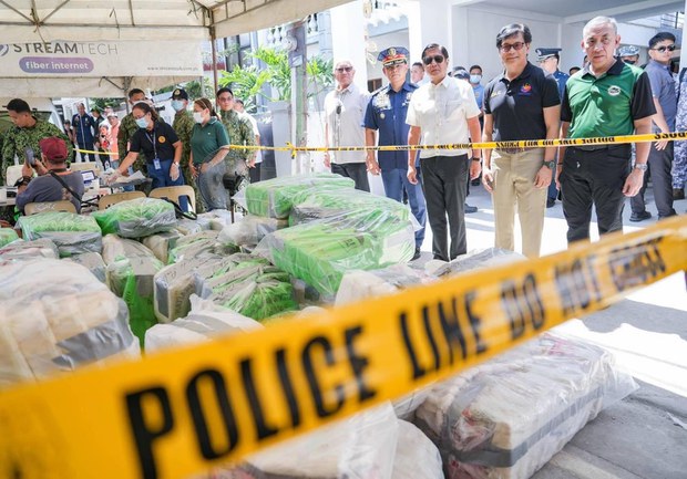 Philippines’ Marcos takes swipe at Duterte over record drug bust Philippines’ Marcos takes swipe at Duterte over record drug bust