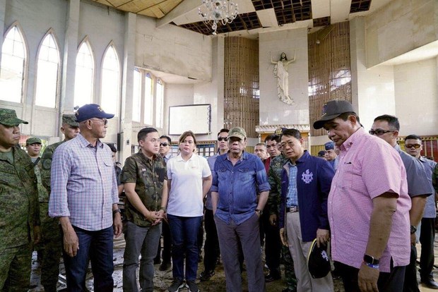 190128-PH-BOMBINGS-DUTERTE-1000.JPG 190128-PH-BOMBINGS-DUTERTE-1000.JPG