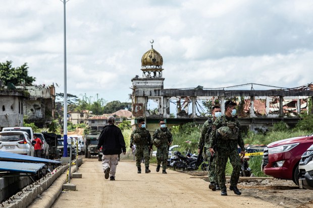 Southern Philippines: Bomb Attack on Electric Grid Injures Powerline Workers, Soldiers Southern Philippines: Bomb Attack on Electric Grid Injures Powerline Workers, Soldiers
