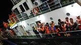 Tanker carrying 800,000 liters of oil sinks in central Philippines
