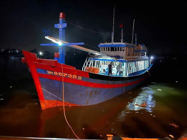 Philippines slams alleged Chinese attack on Vietnamese fishermen Philippines slams alleged Chinese attack on Vietnamese fishermen
