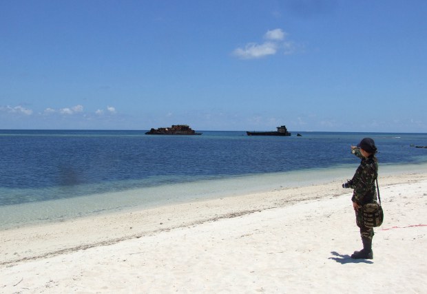 170803-philippines-spratlys-620.jpg 170803-philippines-spratlys-620.jpg