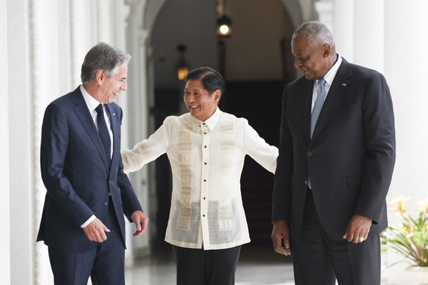 Philippines to get US $500M in defense infusion from Washington Philippines to get US $500M in defense infusion from Washington