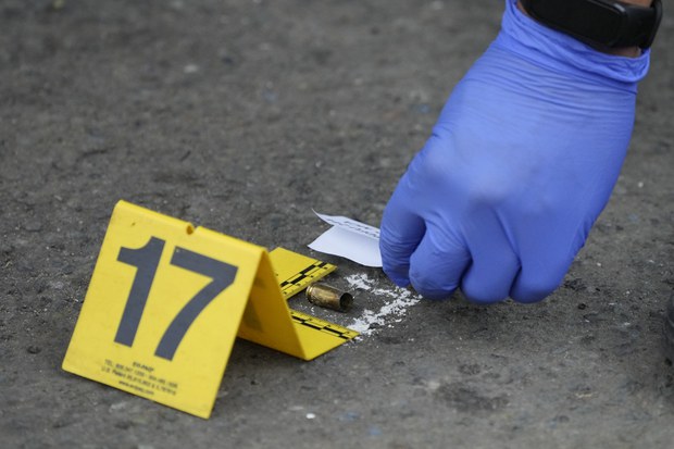 Gunman at-large after killing a former vice mayor in the Philippines Gunman at-large after killing a former vice mayor in the Philippines